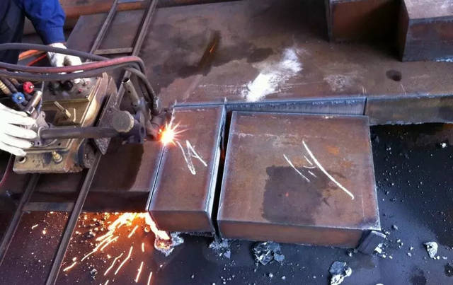 氣割操作工藝與技術(shù)參數(shù)解析